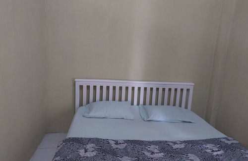 Manado City Centre Hotel | Hotel O Onong's Homestay Near Dodikjur Rindam XIII/Merdeka