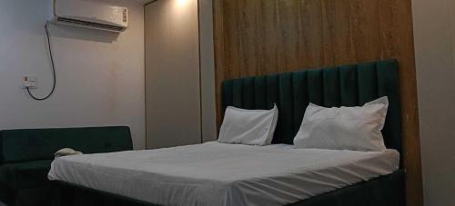 Phulpur Hotel | Hotel O Ra One Restro & Rooms