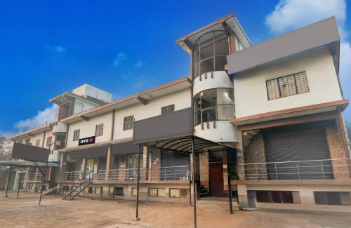Biswan Hotel | HOTEL O S.R GRAND INN