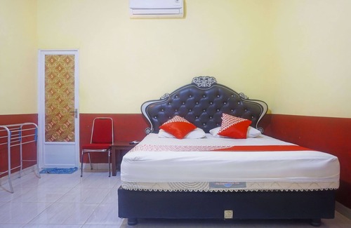 Jeneponto Hotel | Hotel O Sari Jeneponto