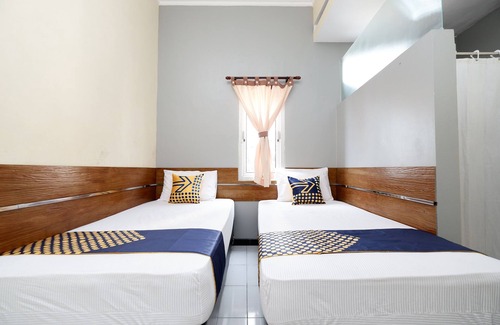 Laweyan Hotel | Hotel O Solo Point Guest House Syariah