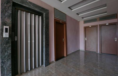 Indore Hotel | Hotel O SVL