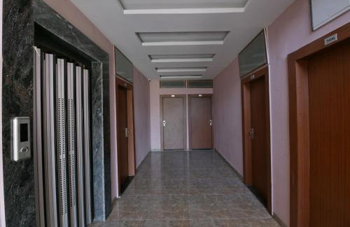 Indore Hotel | Hotel O SVL
