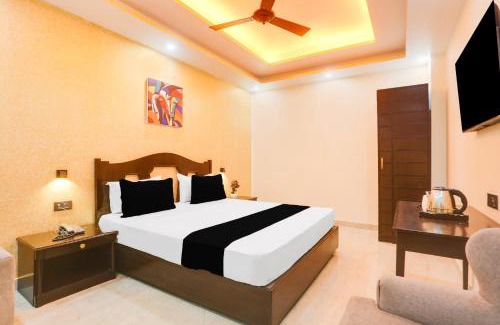 Mayur Vihar Hotel | Hotel O THE MAJESTIC INN