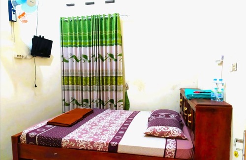 Tumpang Hotel | Hotel O Wisma Air Mancur Homestay Syariah