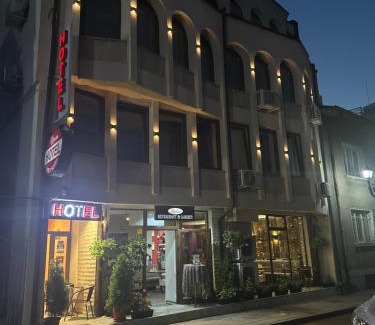 Ruse Center Hotel | Hotel Oppium Restaurant & Garden