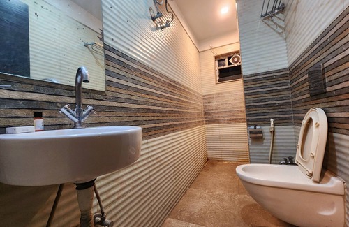 Taltala Hotel | Hotel Orchid Plaza