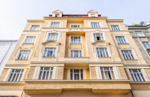 Josefstadt Bed & Breakfast | Hotel Pension Baronesse