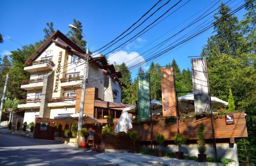 Sinaia House | Hotel Piatra Soimului