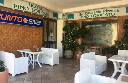Castelluccio Inferiore Hotel | Hotel PINO LORICATO