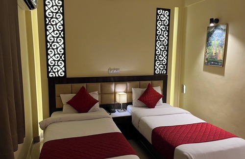 Karol Bagh Hotel | Hotel Pooja Palace