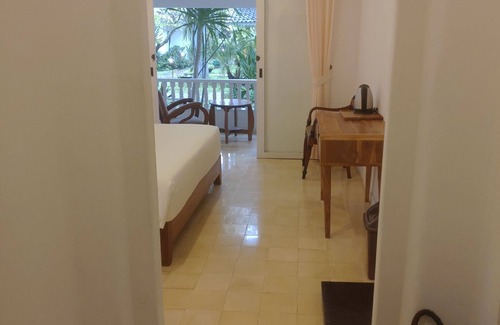 Sanur Hotel | Hotel Puri Tempo Doeloe within a 15-minute drive of Sanur Beach and Kuta Beach.
