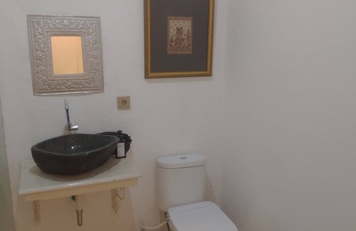 Sanur Hotel | Hotel Puri Tempo Doeloe within a 15-minute drive of Sanur Beach and Kuta Beach.