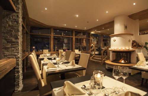 Leukerbad Hotel | Hotel Quellenhof Leukerbad