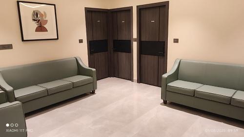 Parthasarathy Puram Hotel | Hotel Raaj Castle