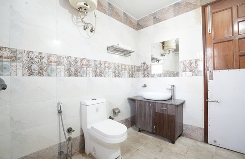 Gurugram House | Hotel Raj Mahal