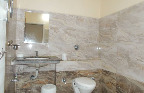 Gadarwara Hotel | Hotel Rajvansh