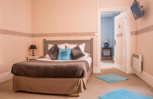 Cordes-sur-Ciel Hotel | Hotel Raymond VII