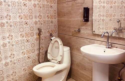 Mahipalpur Extension House | Hotel Red Blu