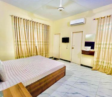 Gulshan-e-Iqbal House | Hotel Rest Inn