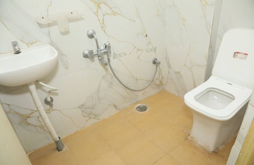 Whitefield Hotel | Hotel Rest O ITPL