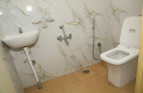 Whitefield Hotel | Hotel Rest O ITPL