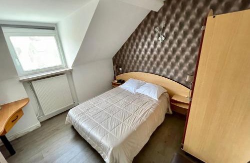 Valenciennes Hotel | Hotel Restaurant Les Arcades