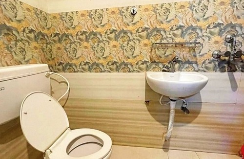 Puri Hotel | Hotel Rohit Rohini