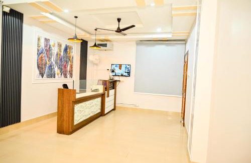Sualkuchi Hotel | Hotel Royal Beltola