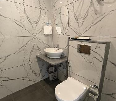 Vadodara Hotel | Hotel Royal Galleria