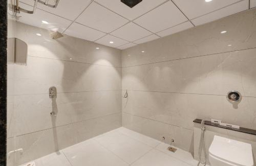 Ahmedabad City Centre Hotel | Hotel Royal Time