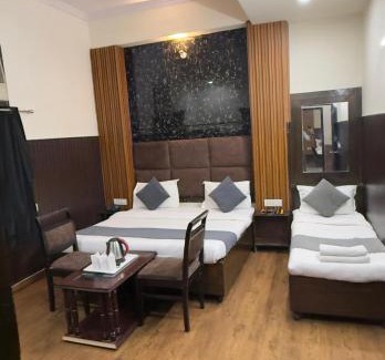 Karol Bagh Hotel | HOTEL S HOSPITALITY - Karol Bagh Metro & Ganga Ram Hospital