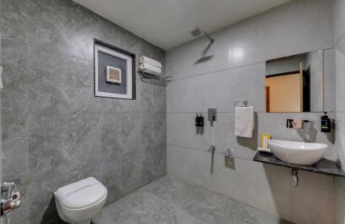 Rajpipla Hotel | Hotel Sai Inn at Statue of Unity