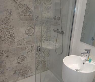 Hondarribia Historic Center Hotel | Hotel San Nikolas Sea Views