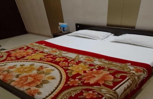 Kanpur Hotel | Hotel Sanjay Galaxy, Kanpur