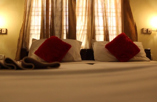 Kovalam Hotel | Hotel Sea View Palace - The Beach Hotel, Kovalam