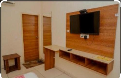Zirakpur Hotel | Hotel Sharrytel