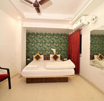 Varanasi Hotel | Hotel Shivansh