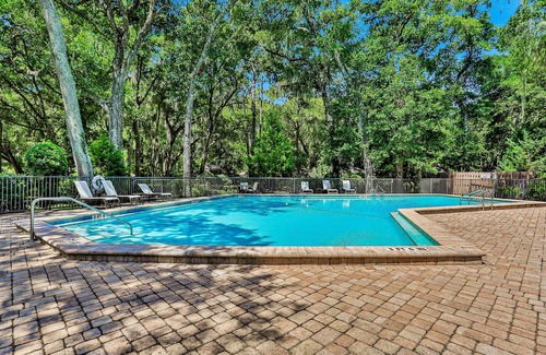 American Beach Apartment | Hotel Side Condo at Amelia Island Plantation with Balcony, WiFi & Shared Pool