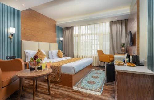 Srinagar Hotel | Hotel sideeq palace