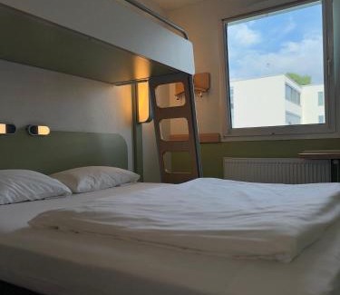 Wiesdorf Hotel | Hotel Stay Inn Köln Leverkusen City