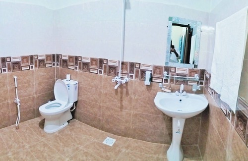 Gulshan-e-Iqbal Bed & Breakfast | Hotel Subhan Palace 2