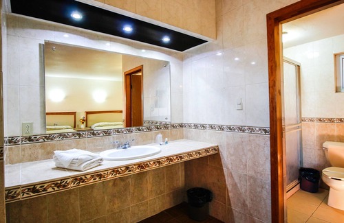 Chihuahua Hotel | Hotel & Suites Marrod