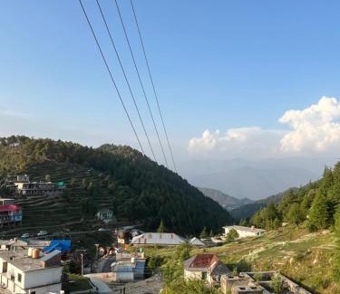 Dalhousie House | Hotel Sunset Lagoon Dalhousie Talai Chamba