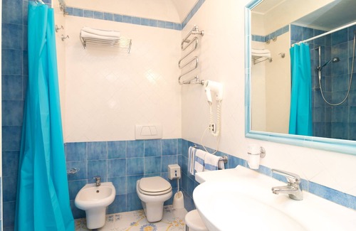 Ischia Porto Hotel | Hotel Terme Oriente - Beach & SPA
