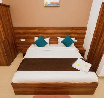 Vrindavan Hotel | Hotel The Vrindavan Rooms BY SILVER-KEY