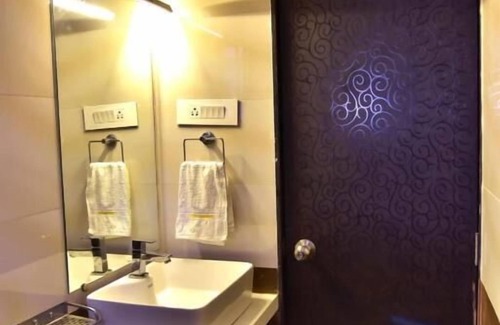 Thane West Hotel | Hotel Time Square