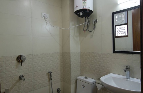 South West Bed & Breakfast | Hotel TMS Grand