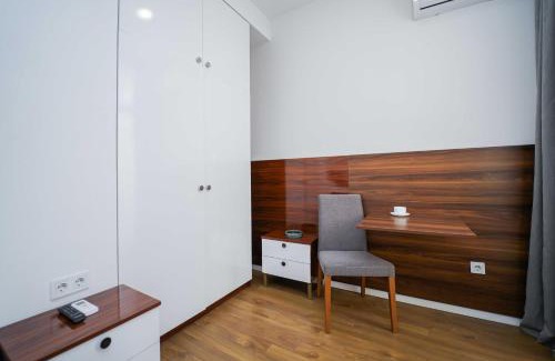 Vera Apartment | Hotel type room with mini kitchen and balcony on Melikishvili, city center