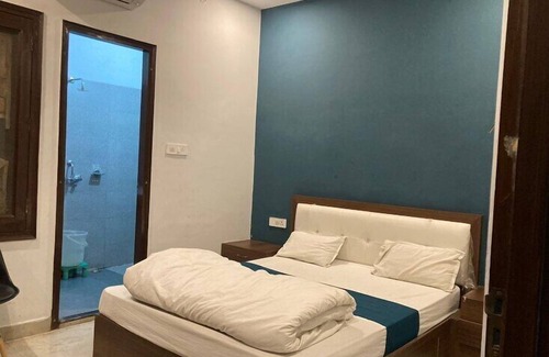 Allahabad Hotel | Hotel Usha Continental